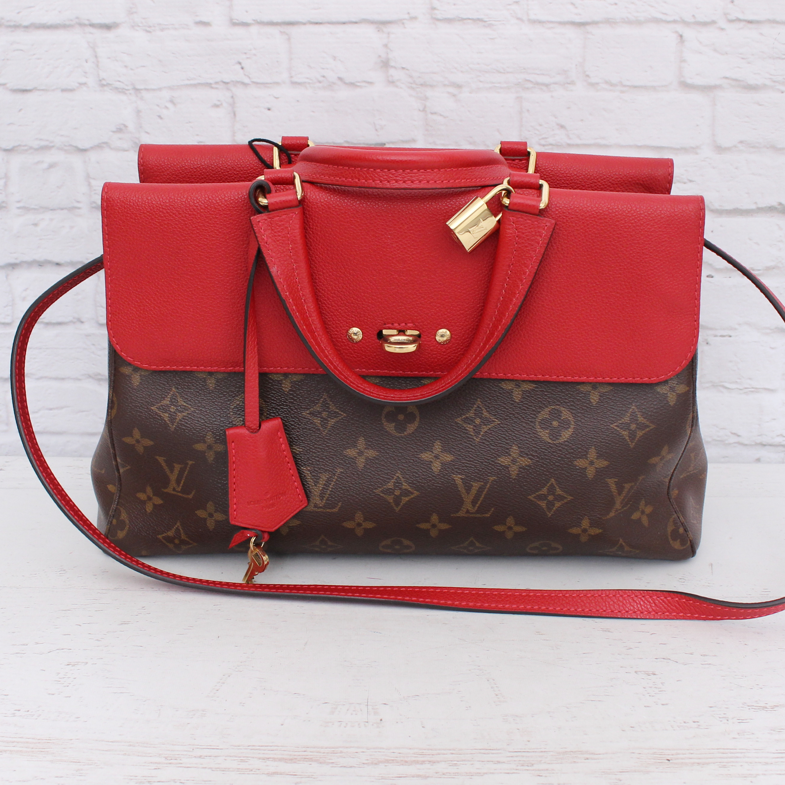 Louis Vuitton Venus Cerise