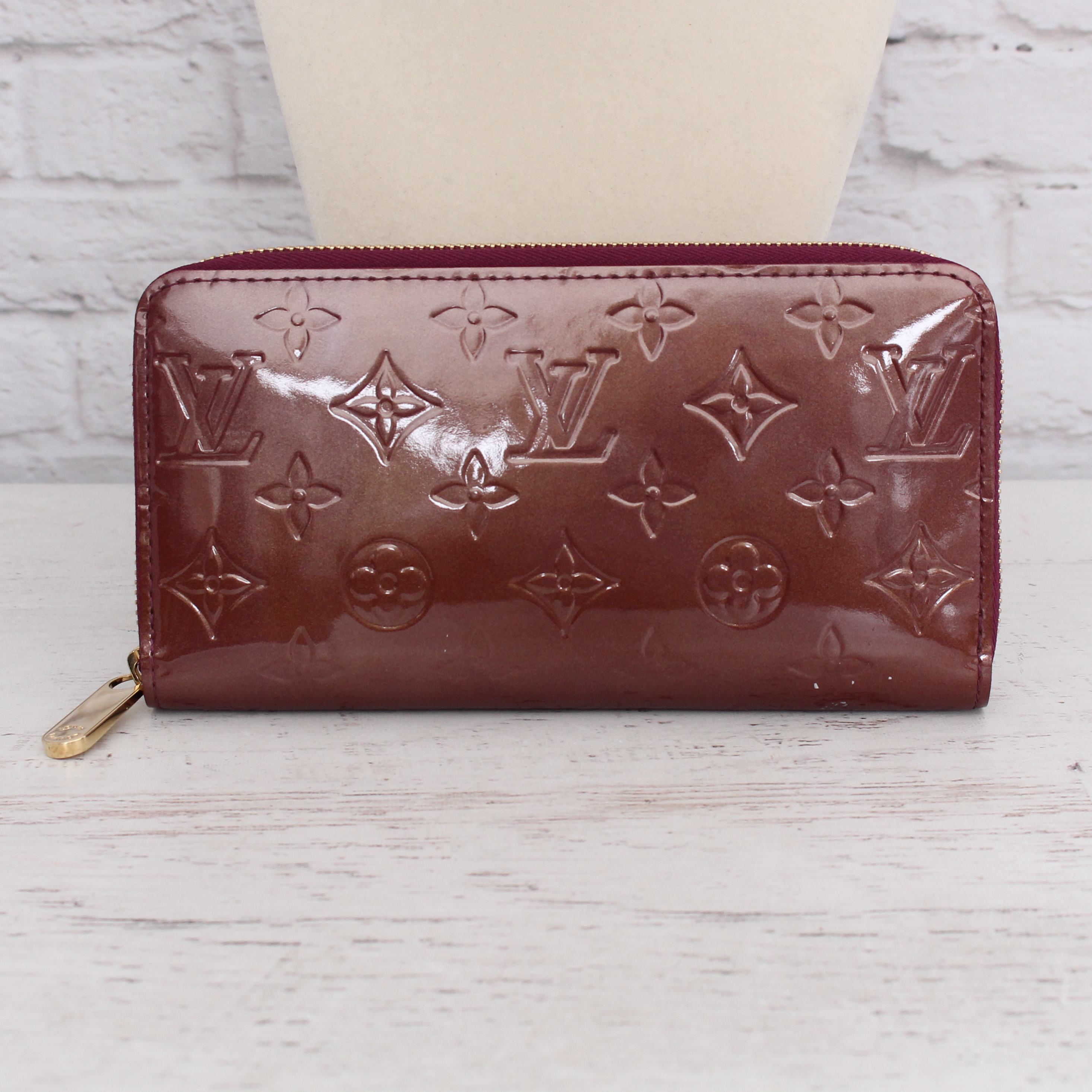 Louis Vuitton Vernis Zippy