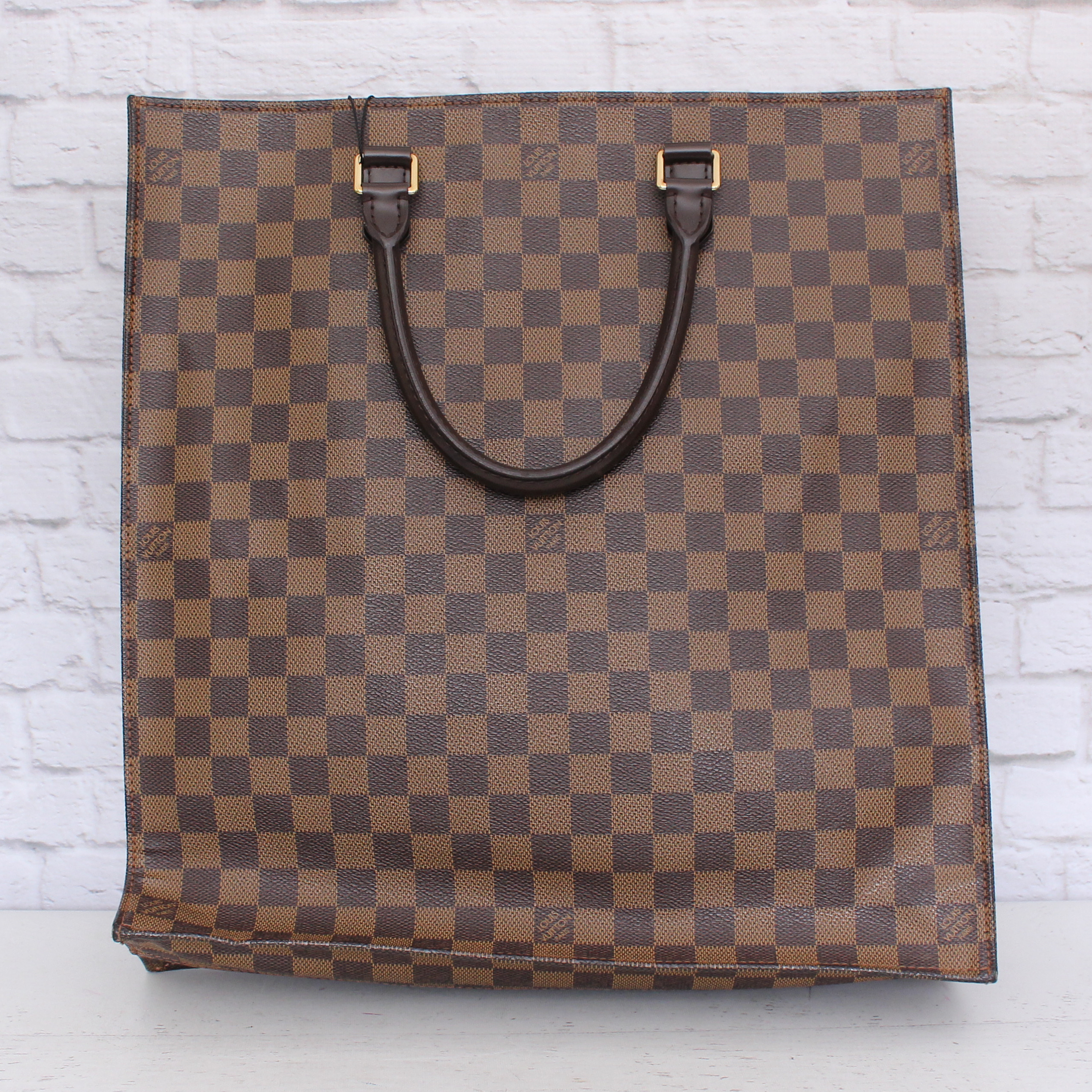 Louis Vuitton Sac Plat