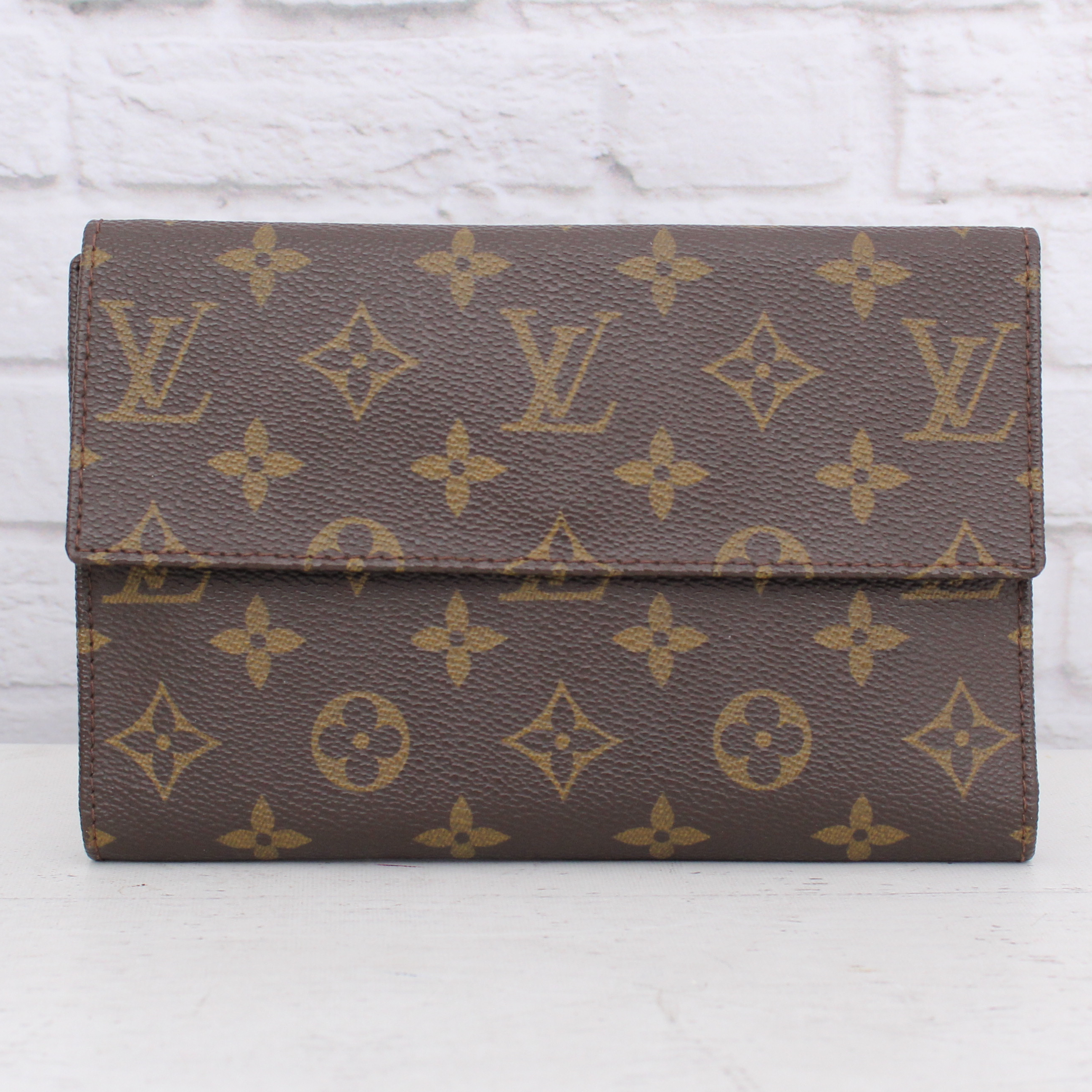 Louis Vuitton Pochette Passport