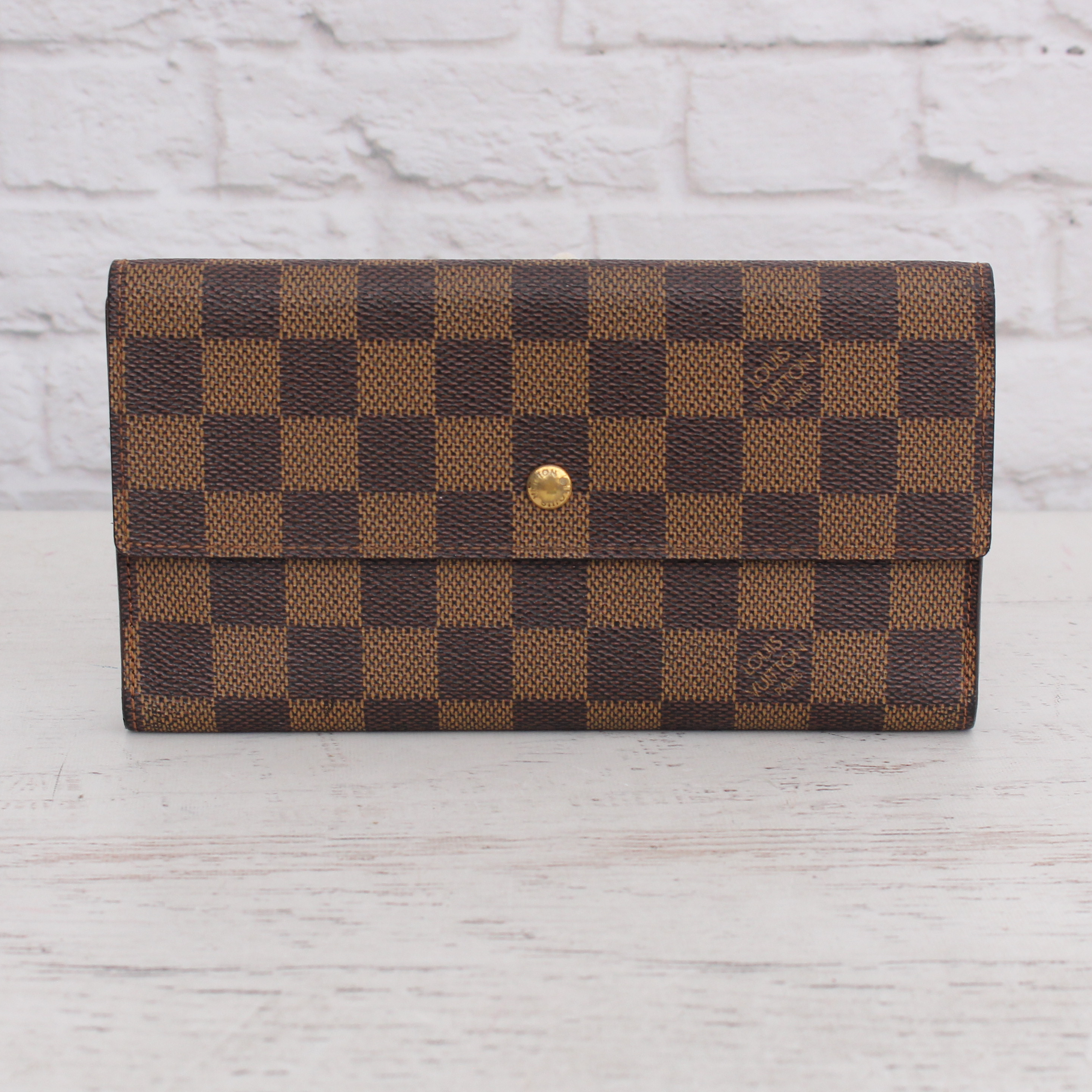 Louis Vuitton Damier Snap Long