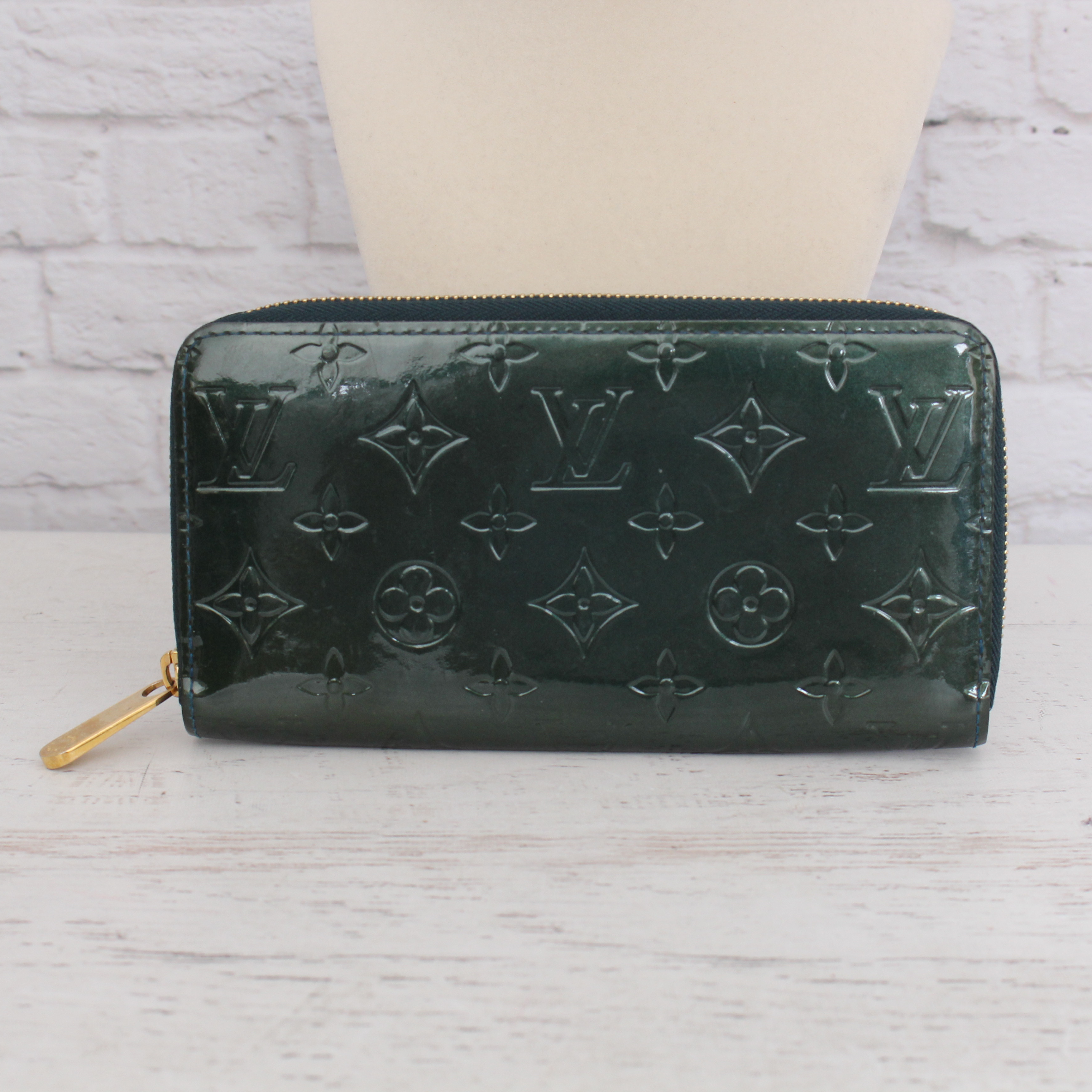 Louis Vuitton Vernis Zippy