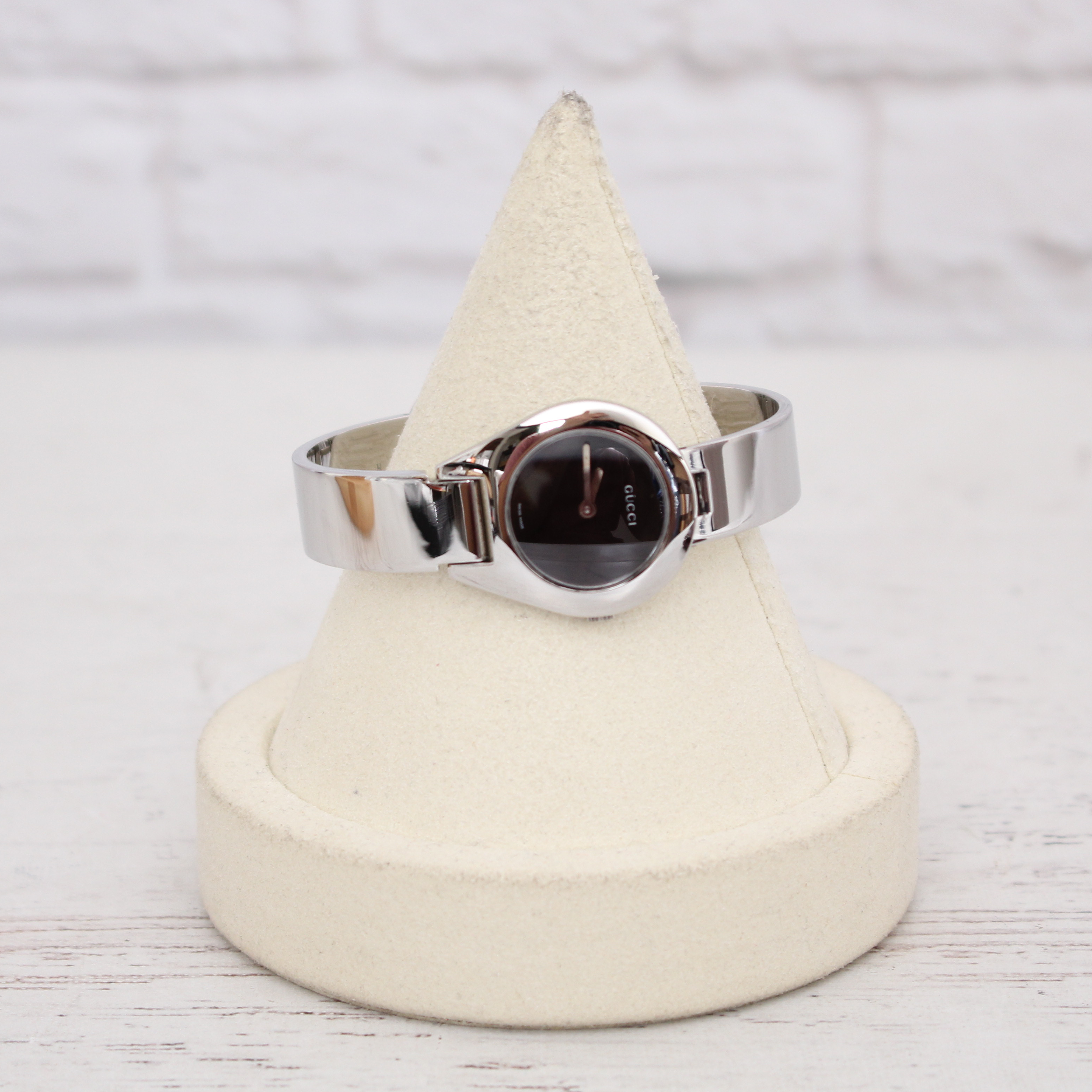 Gucci Tapered Round Case