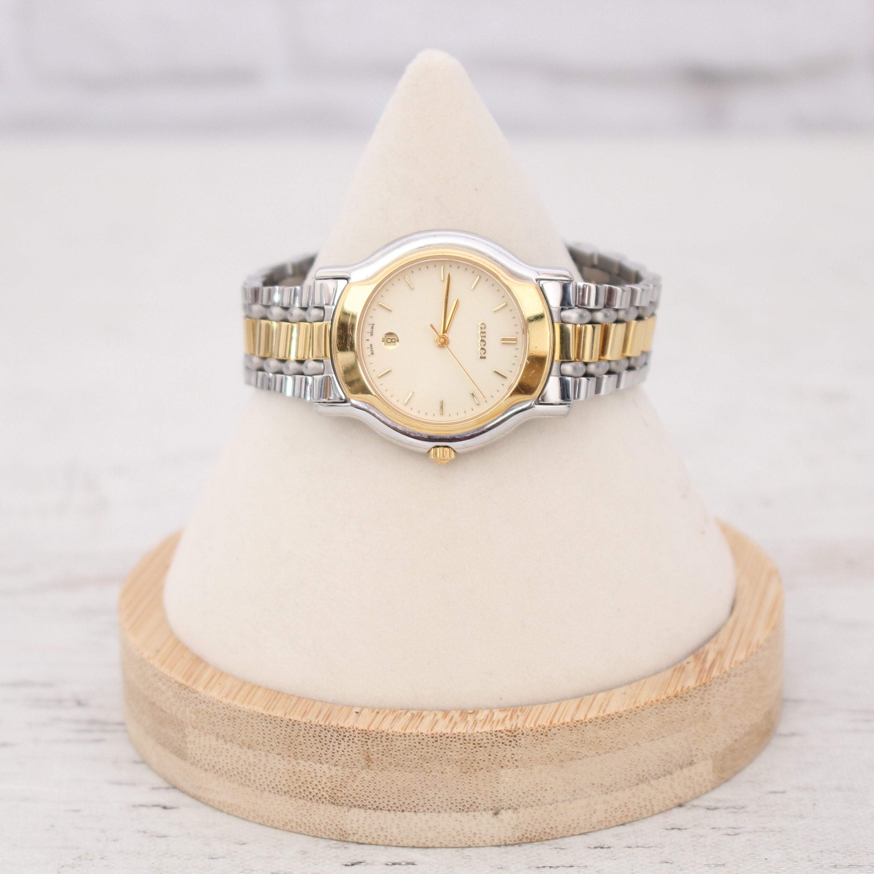 Gucci Two-Tone Round