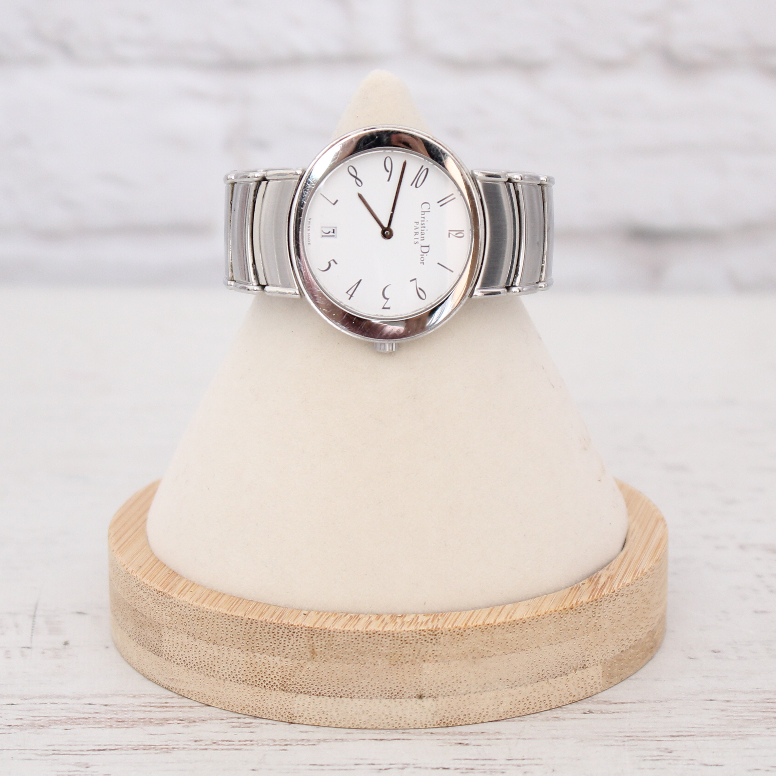 Dior Round