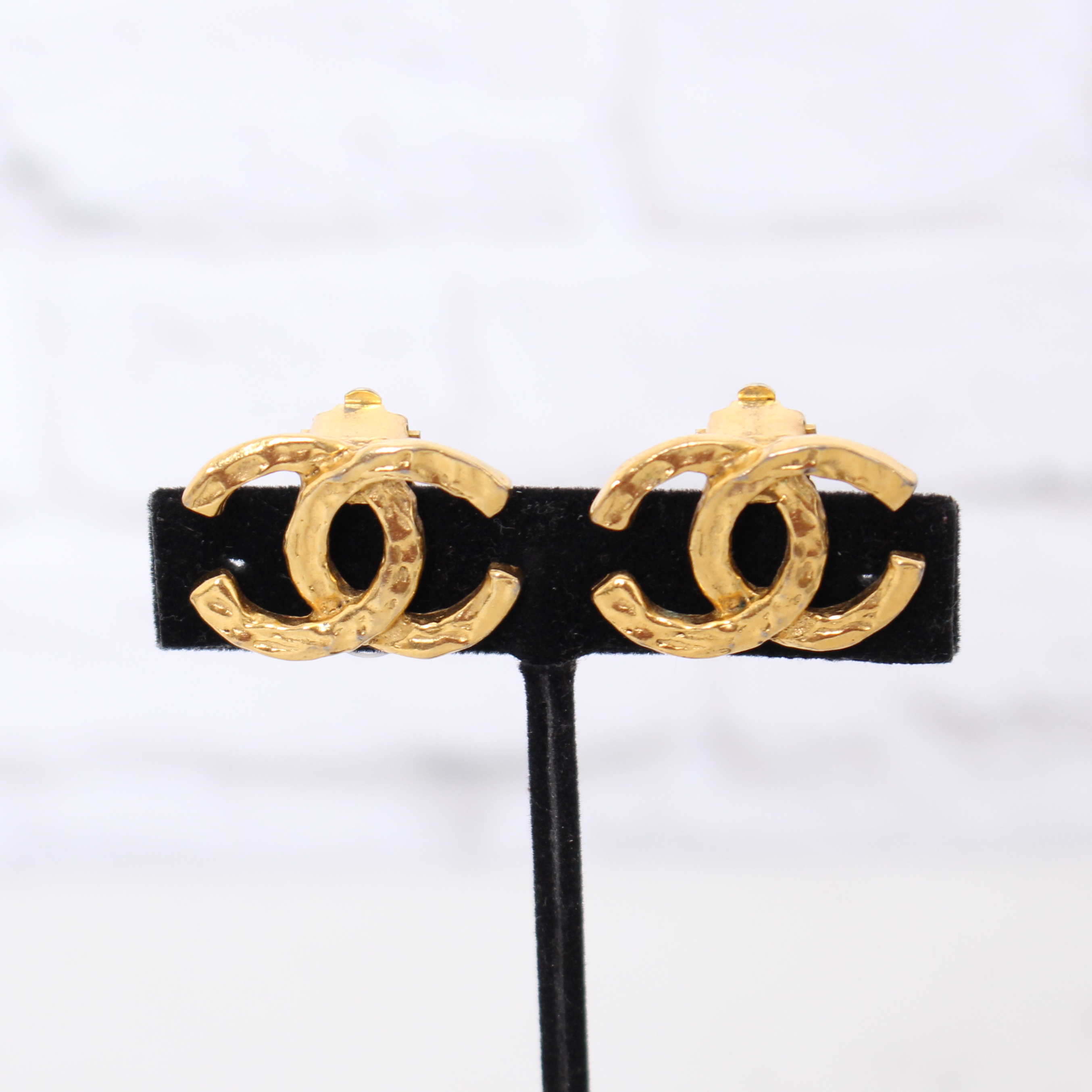 Chanel Hammered CC