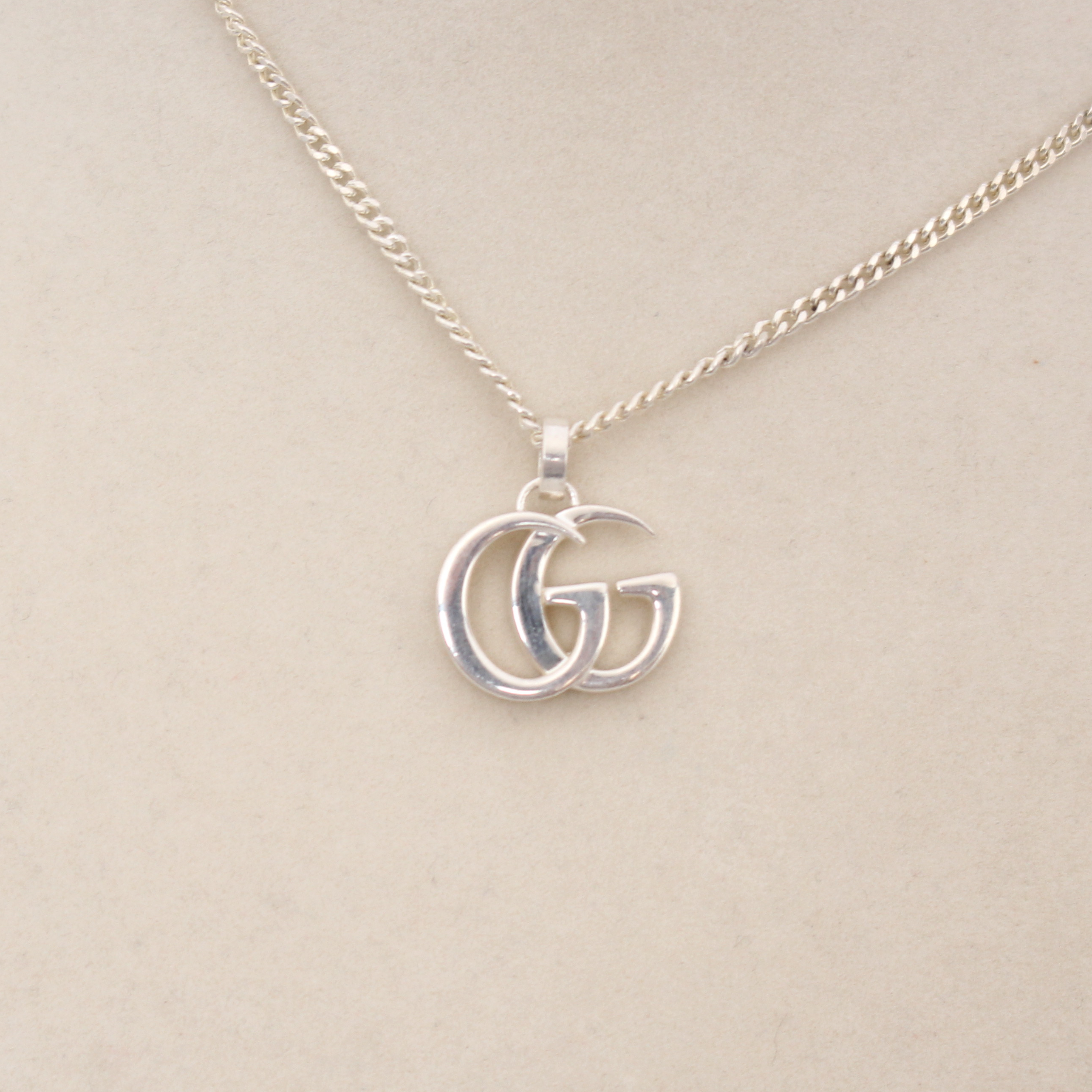 Gucci Double G