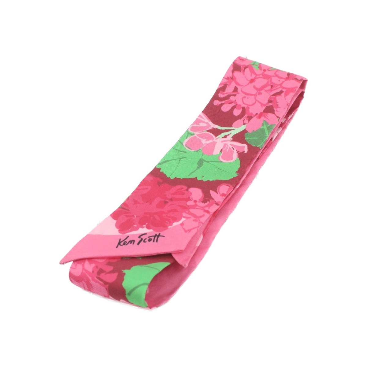 Gucci Neck Bow