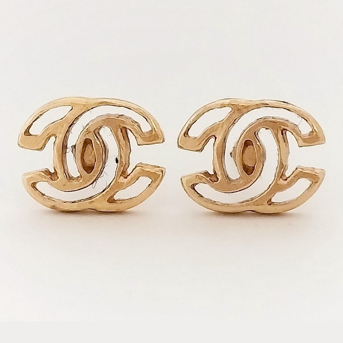 Chanel CC Cutout Stud