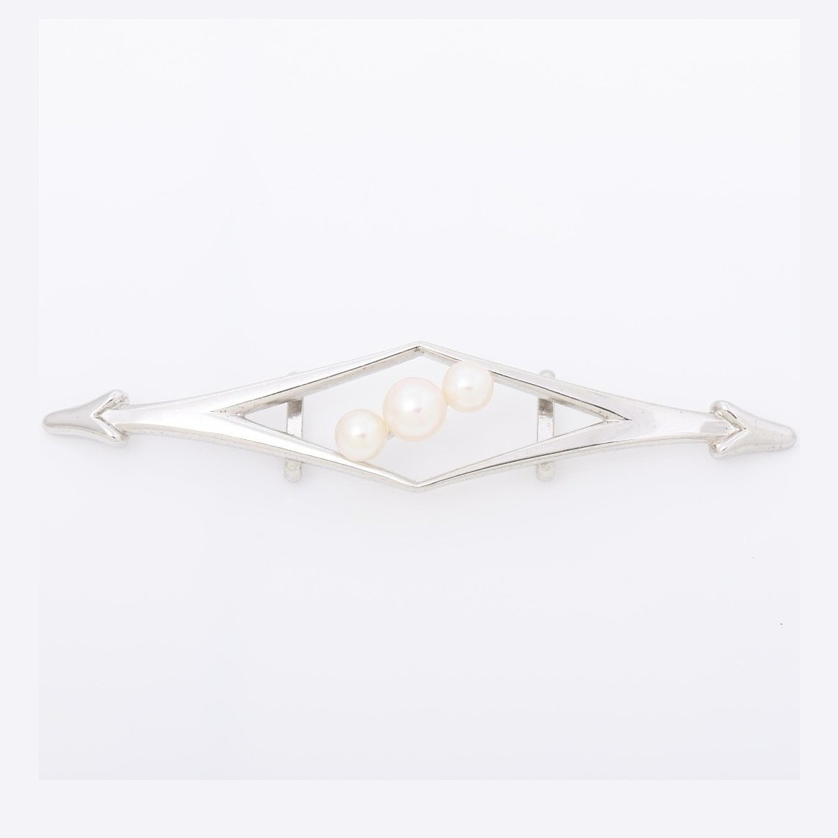 Mikimoto Pearl Obi Clasp