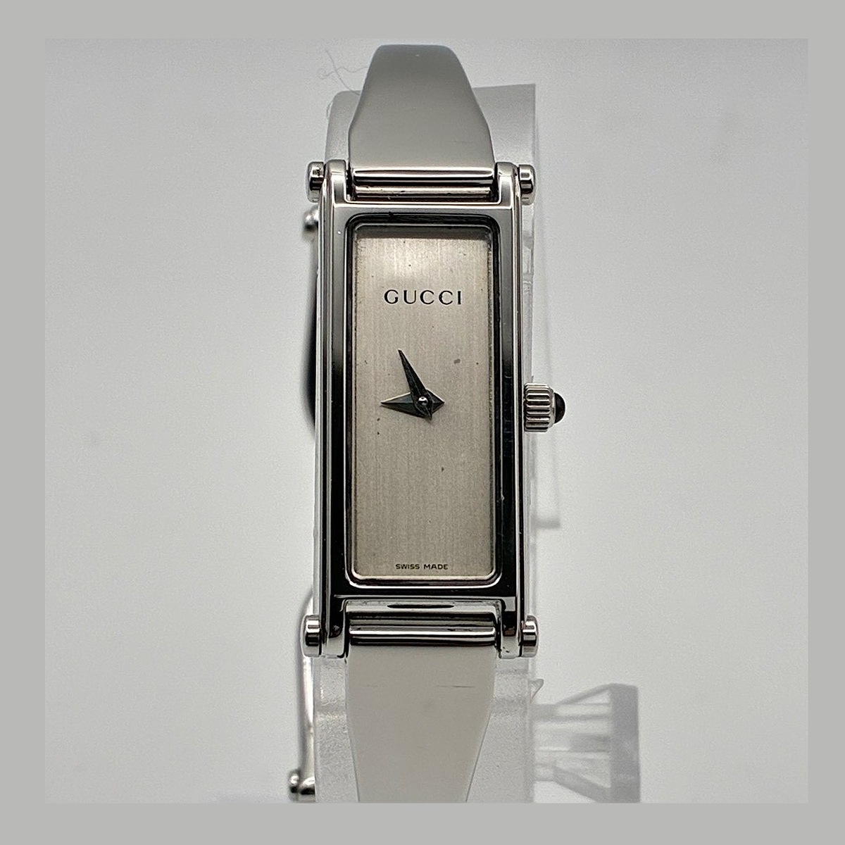 Gucci Round Dial