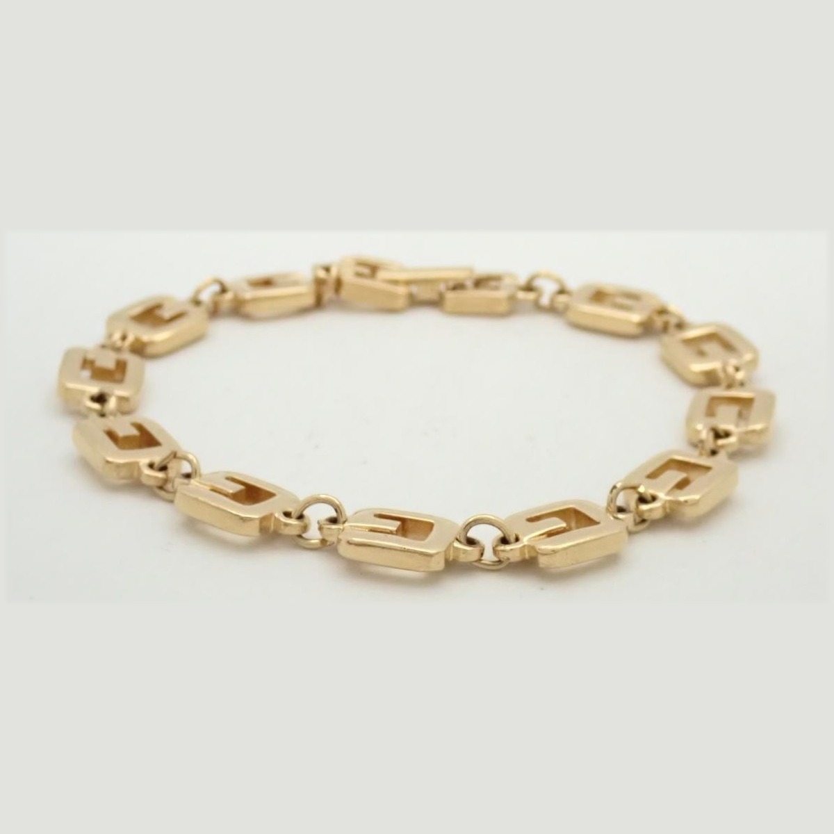 Givenchy 4G Logo Link